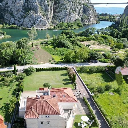 Apartment Emmi Omiš Exterior foto